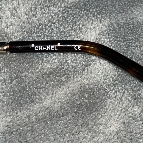 Preloved Chanel pantos eyeglasses great condition comes with original leather cs - Picture 5 of 10